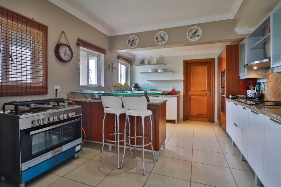 6 Bedroom Property for Sale in Pezula Golf Estate Western Cape